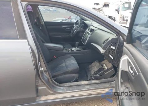 2016 Nissan Altima 2.5/2.5 S/2.5 Sl/2.5 Sr/2.5 Sv z USA, uszkodzony, nr VIN 1N4AL3AP7GC135614